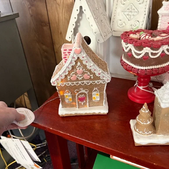 NWT-Gingerbread House Holiday Decoration - Brown and Pink - Picture 6 of 16